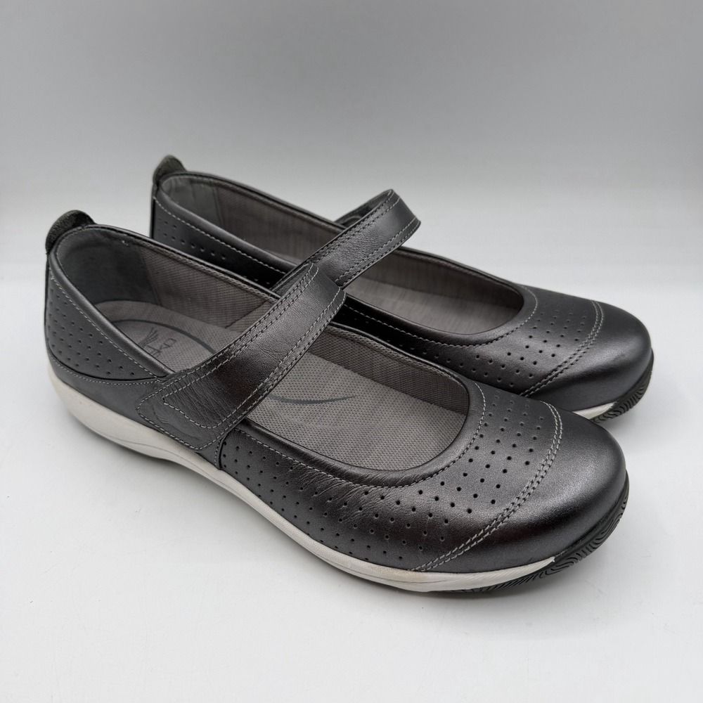 Dansko Stacy, dark Pewter Mary Janes. Size 40, Retail at $135